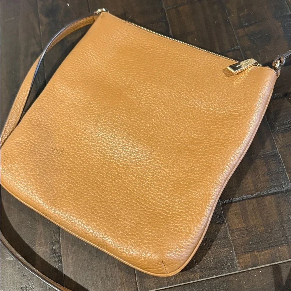 Michael Kors Tan Leather Messenger Bag MK caramel crossbody purse gold designer